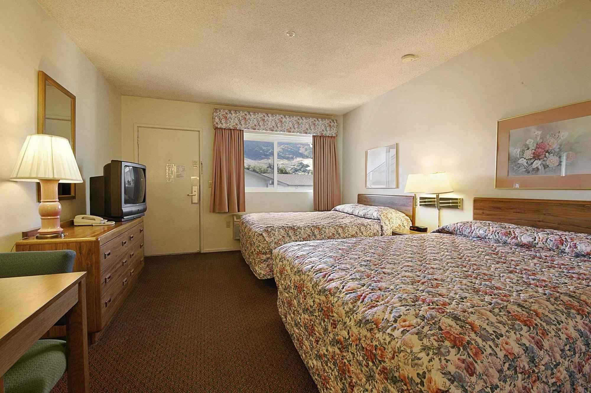 Olive Tree Inn & Suites San Luis Obispo Buitenkant foto