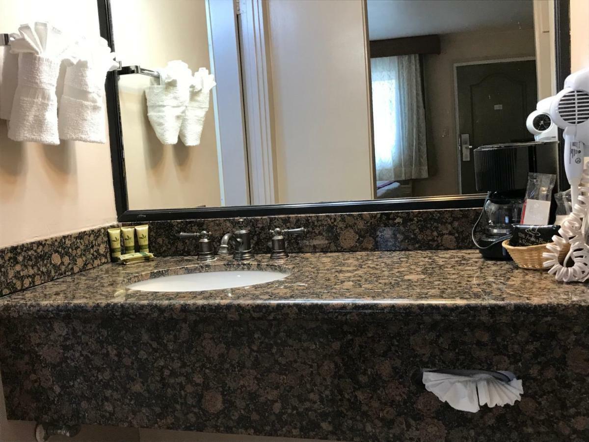 Olive Tree Inn & Suites San Luis Obispo Buitenkant foto