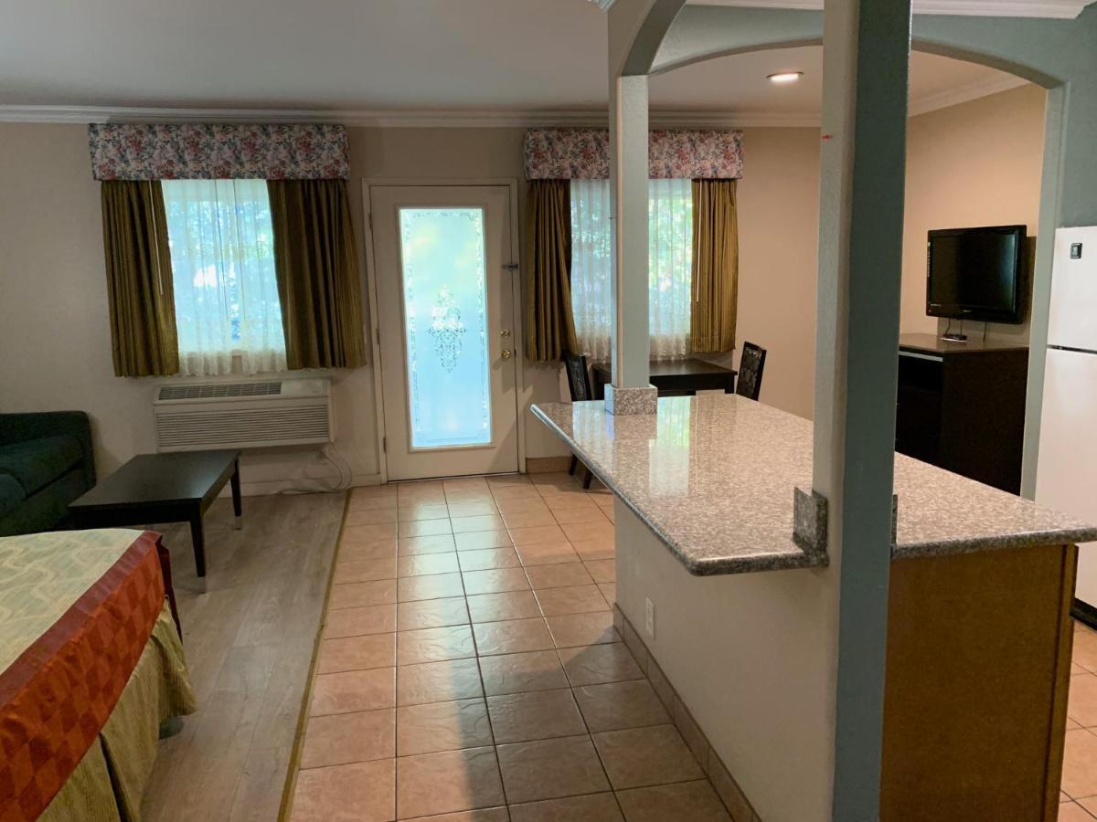 Olive Tree Inn & Suites San Luis Obispo Buitenkant foto