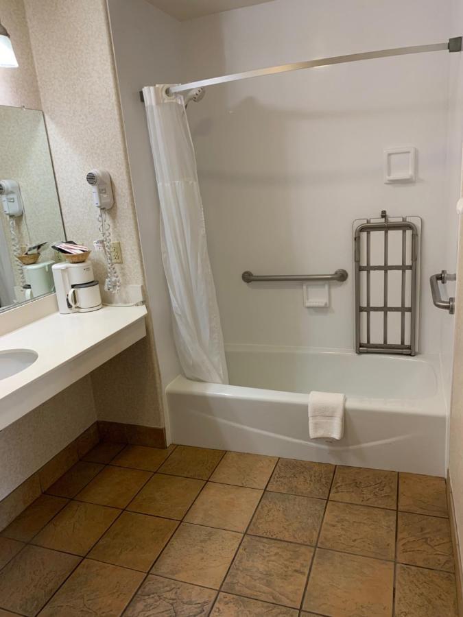 Olive Tree Inn & Suites San Luis Obispo Buitenkant foto