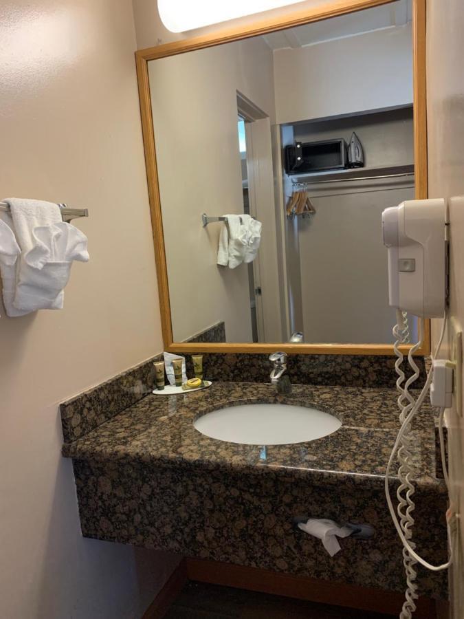 Olive Tree Inn & Suites San Luis Obispo Buitenkant foto